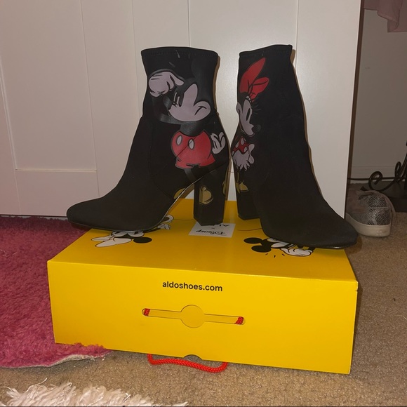 Rare Disney X Aldo Step in Magic Boots - Picture 2 of 10